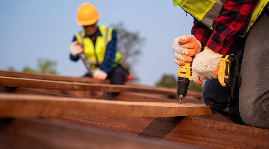 Professional residential roofers in King City, MO